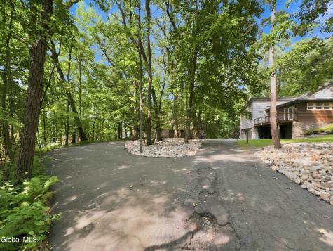 7 Hills Road Loudonville NY 12211