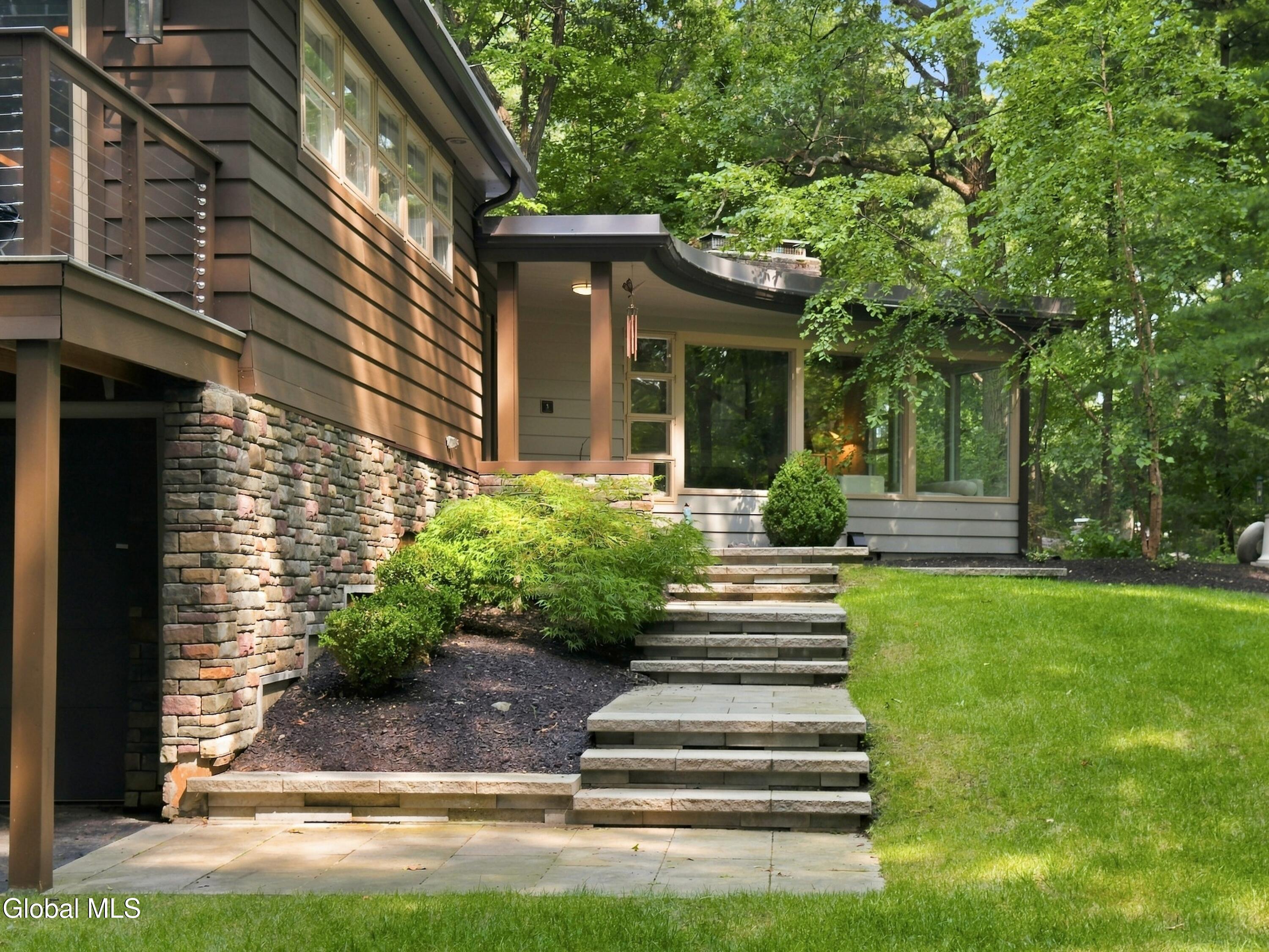 7 Hills Road Loudonville NY 12211