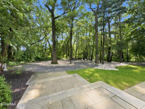 7 Hills Road Loudonville NY 12211