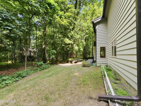 7 Hills Road Loudonville NY 12211