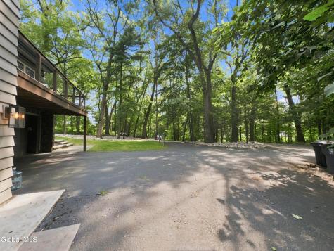 7 Hills Road Loudonville NY 12211