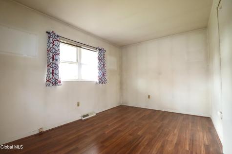 26 Vanderbilt Avenue Saratoga Springs NY 12866