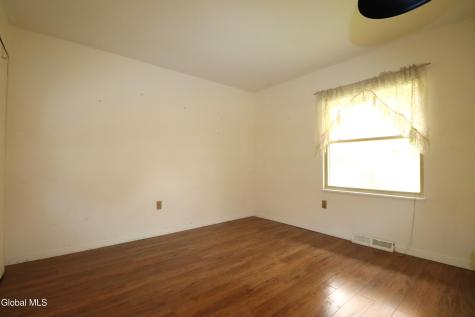 26 Vanderbilt Avenue Saratoga Springs NY 12866