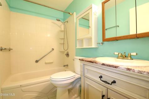 26 Vanderbilt Avenue Saratoga Springs NY 12866