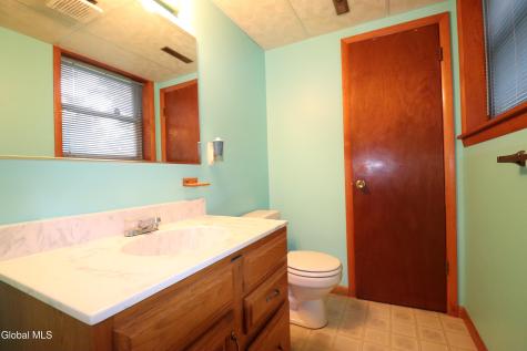 26 Vanderbilt Avenue Saratoga Springs NY 12866