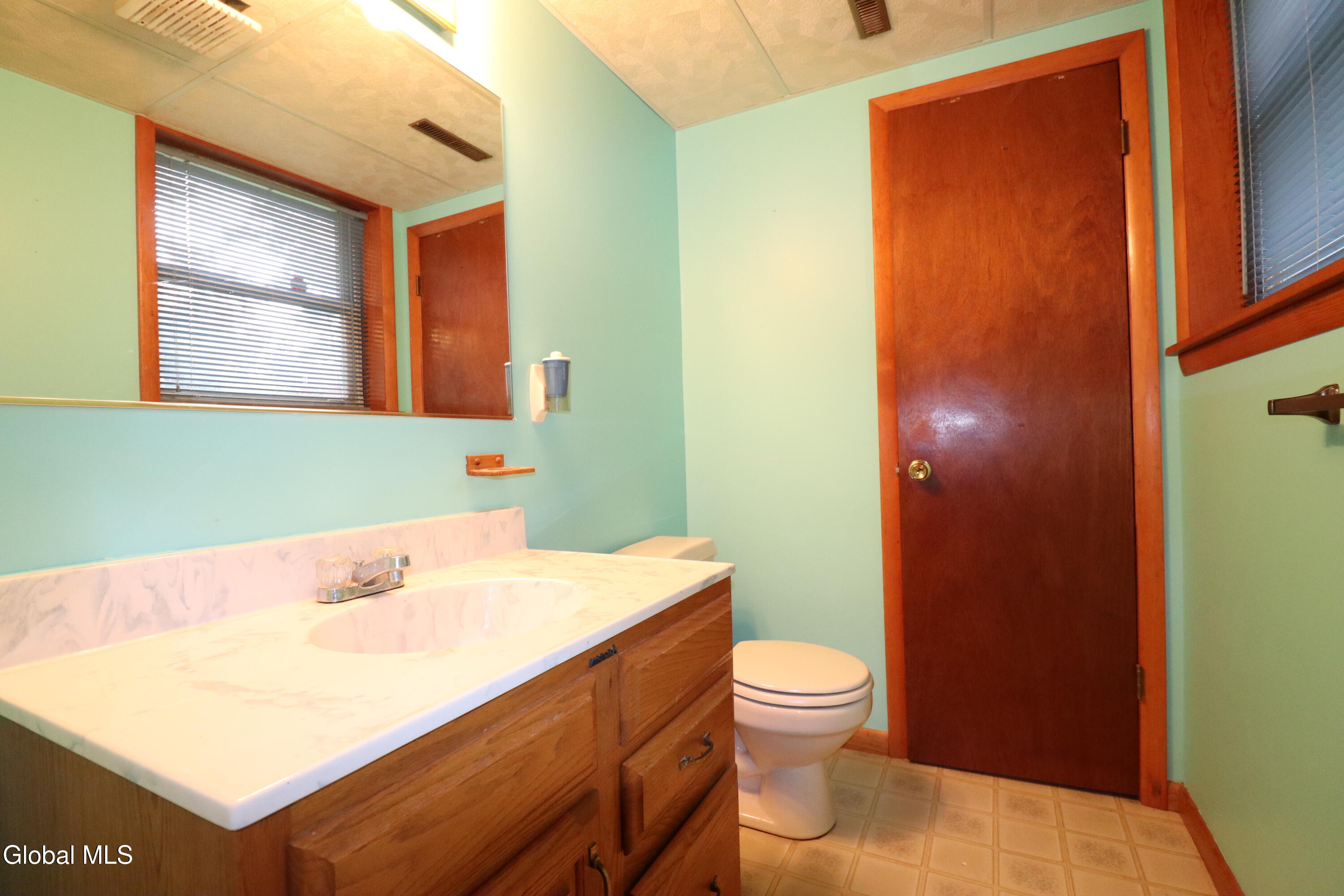 26 Vanderbilt Avenue Saratoga Springs NY 12866