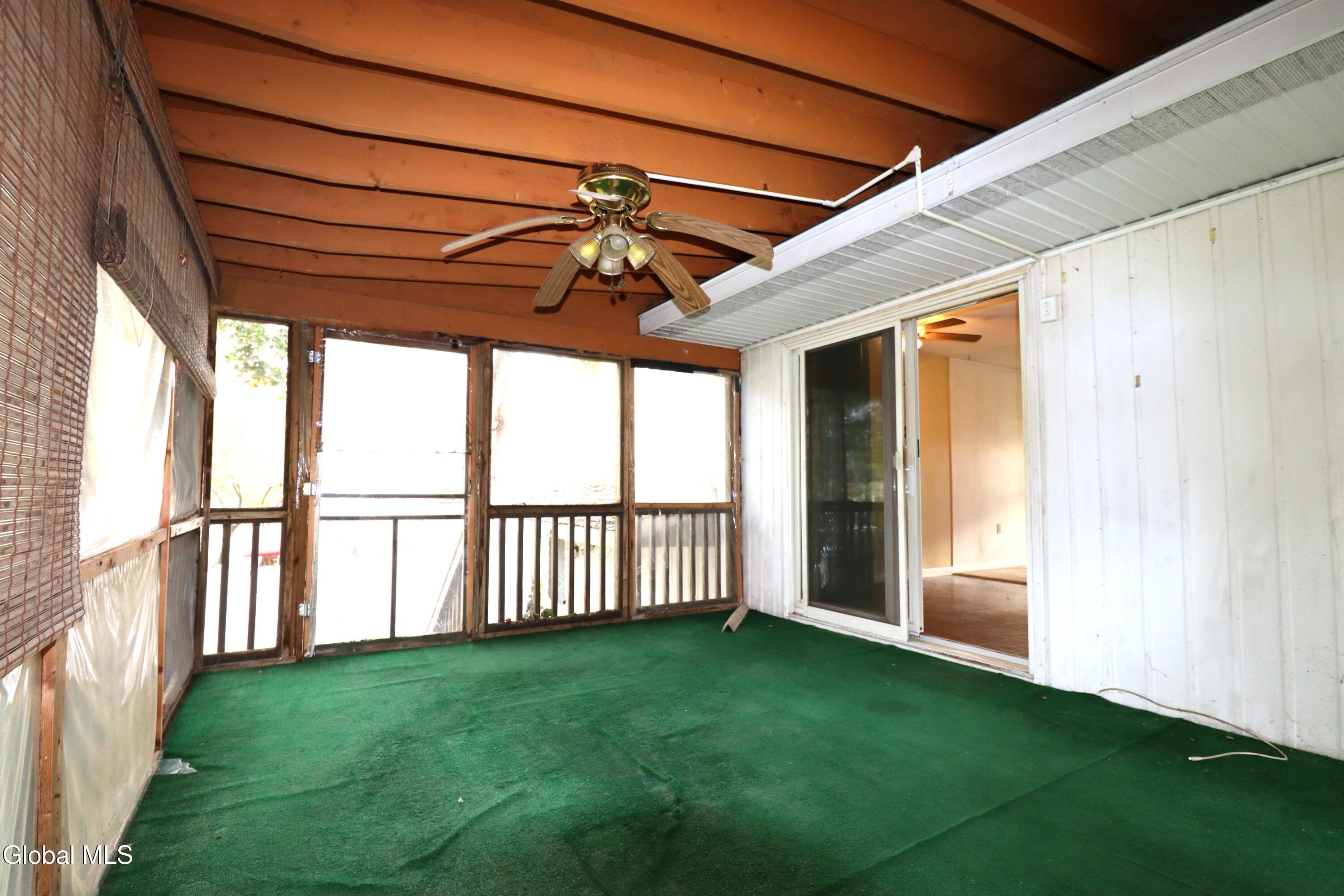 26 Vanderbilt Avenue Saratoga Springs NY 12866