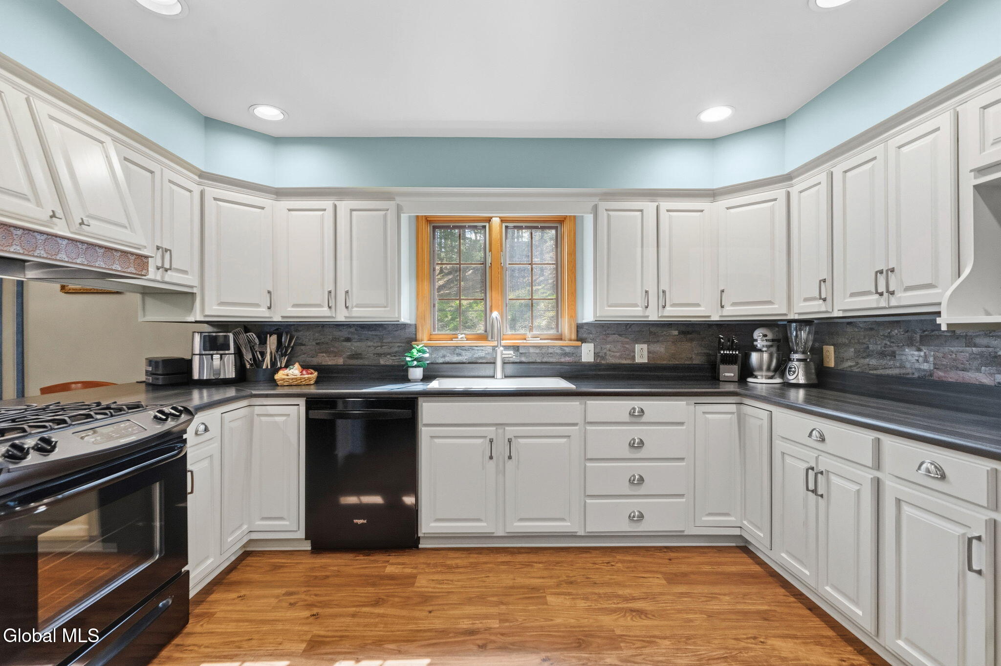 14 Autumn Lane West Sand Lake NY 12196
