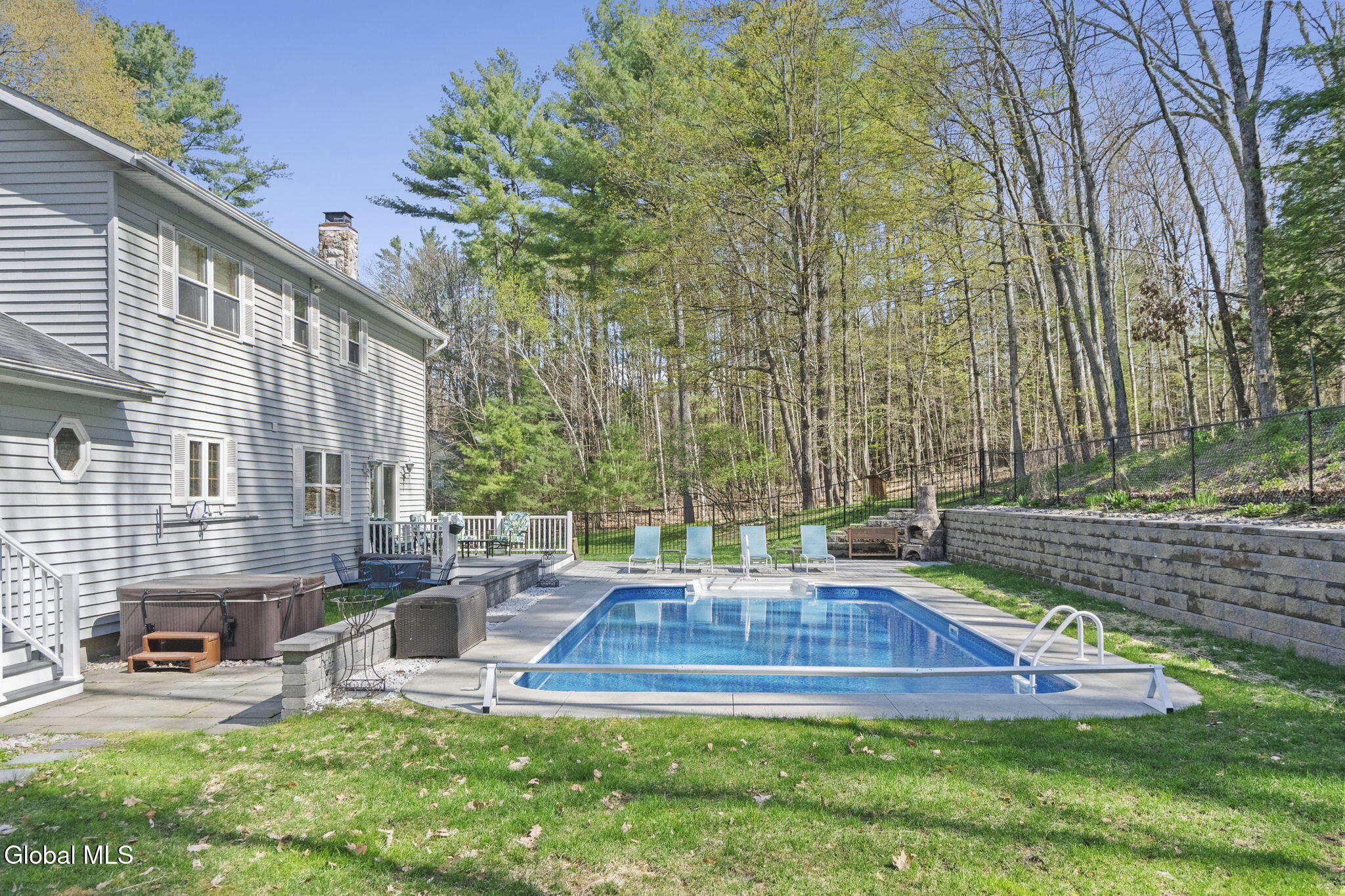 14 Autumn Lane West Sand Lake NY 12196