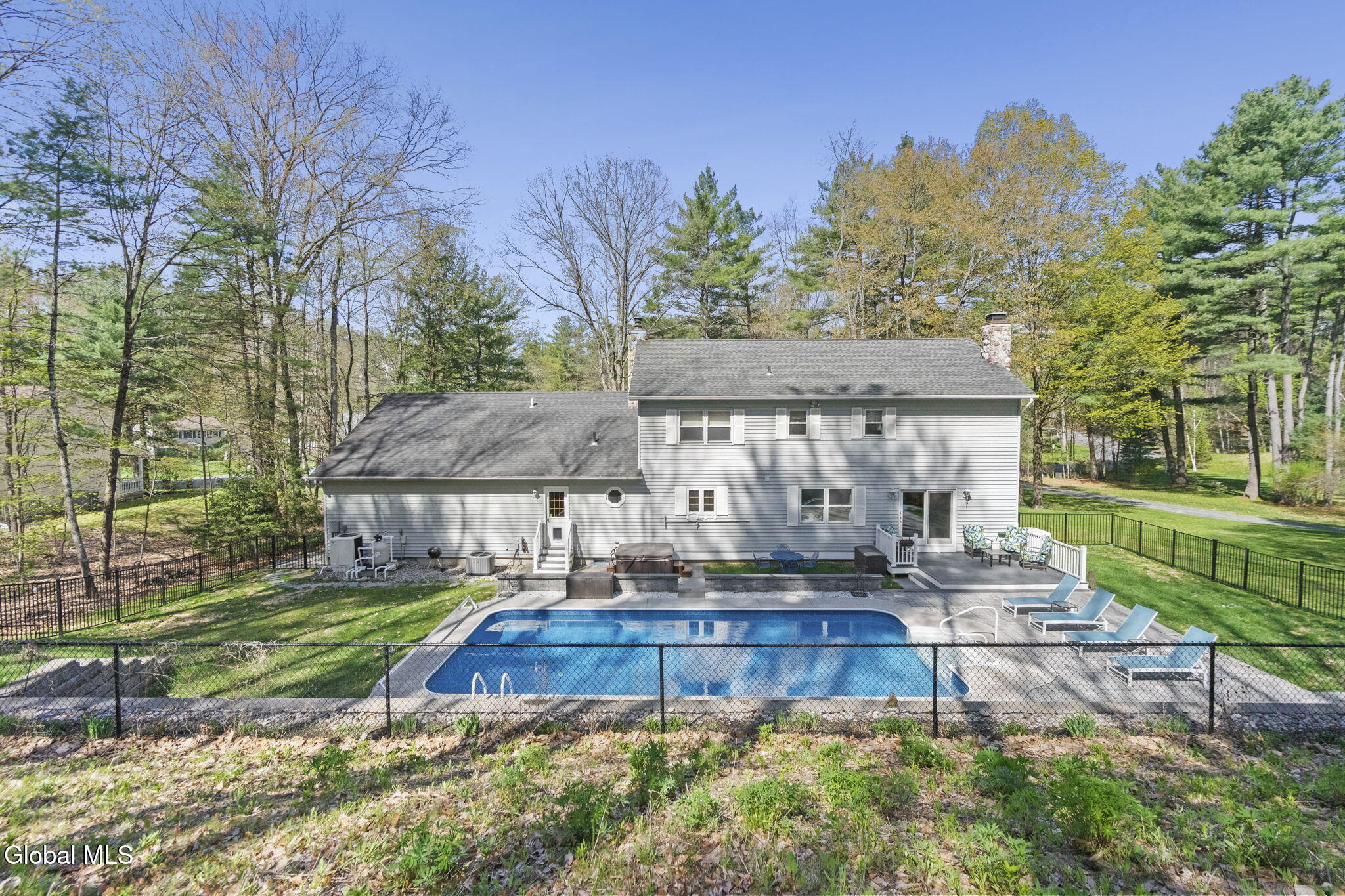 14 Autumn Lane West Sand Lake NY 12196