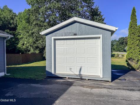 32 Cinnamon Ridge Keeseville NY 12944