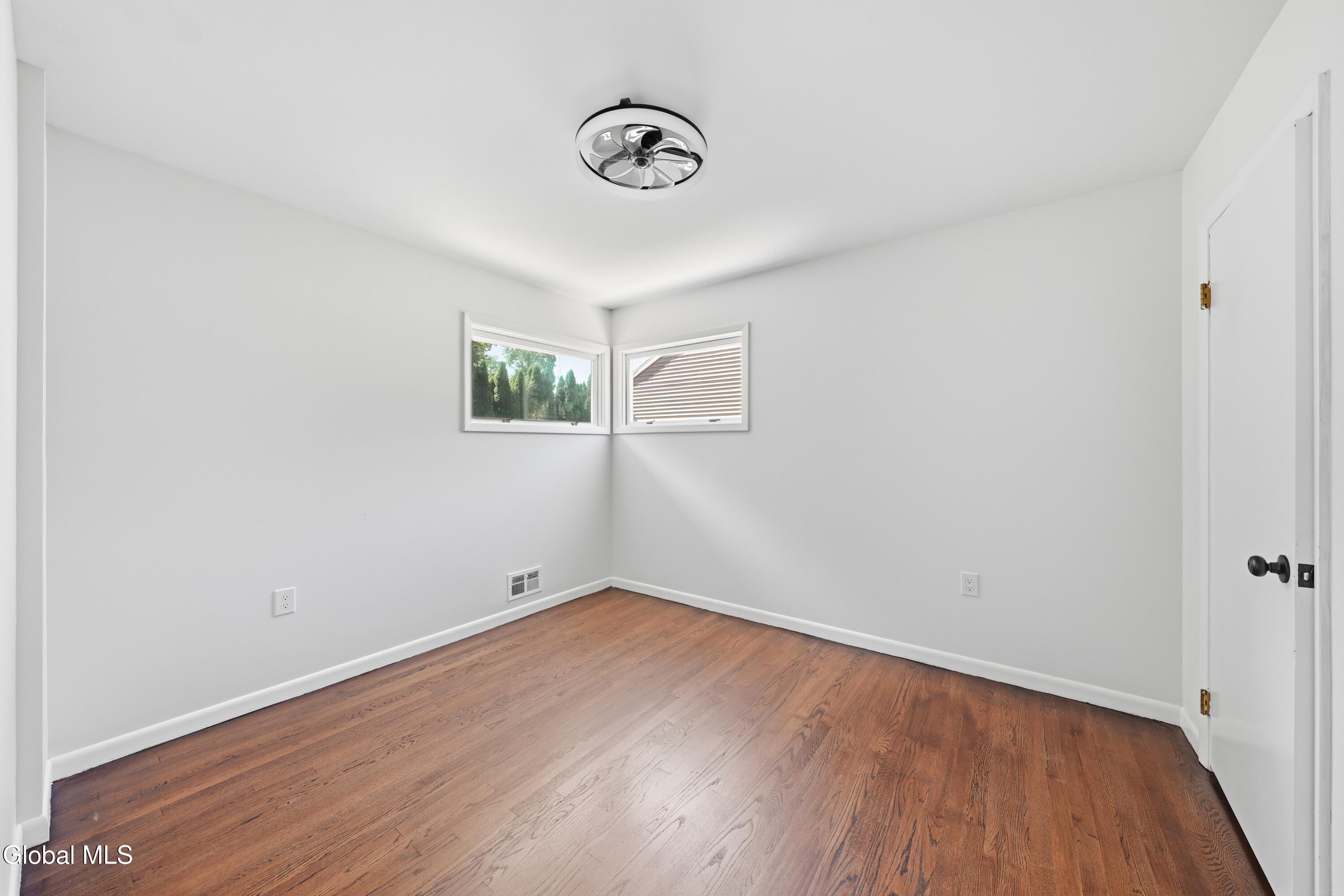 72 Cordell Road Schenectady NY 12304