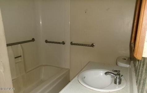 26 Rogers Lane Cambridge NY 12816