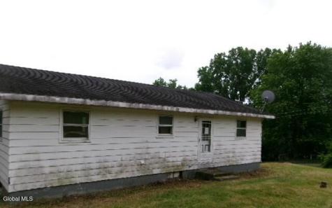 26 Rogers Lane Cambridge NY 12816
