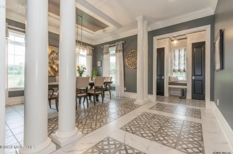 10 Crossvine Way Saratoga NY 12866