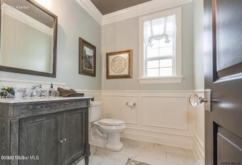 10 Crossvine Way Saratoga NY 12866