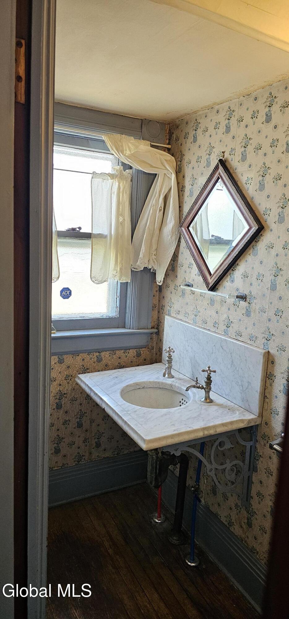 4 Watson Place Utica NY 13501