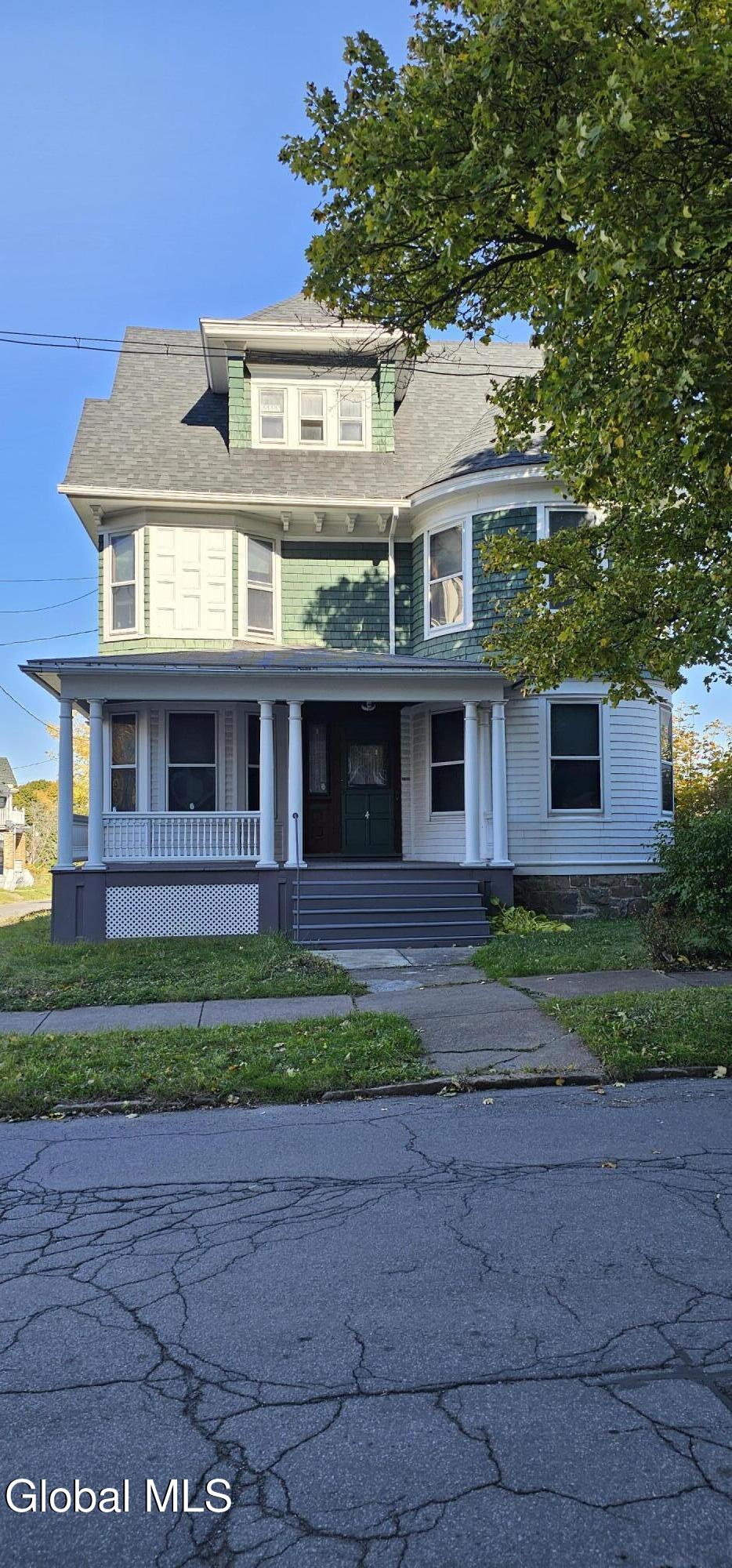 4 Watson Place Utica NY 13501