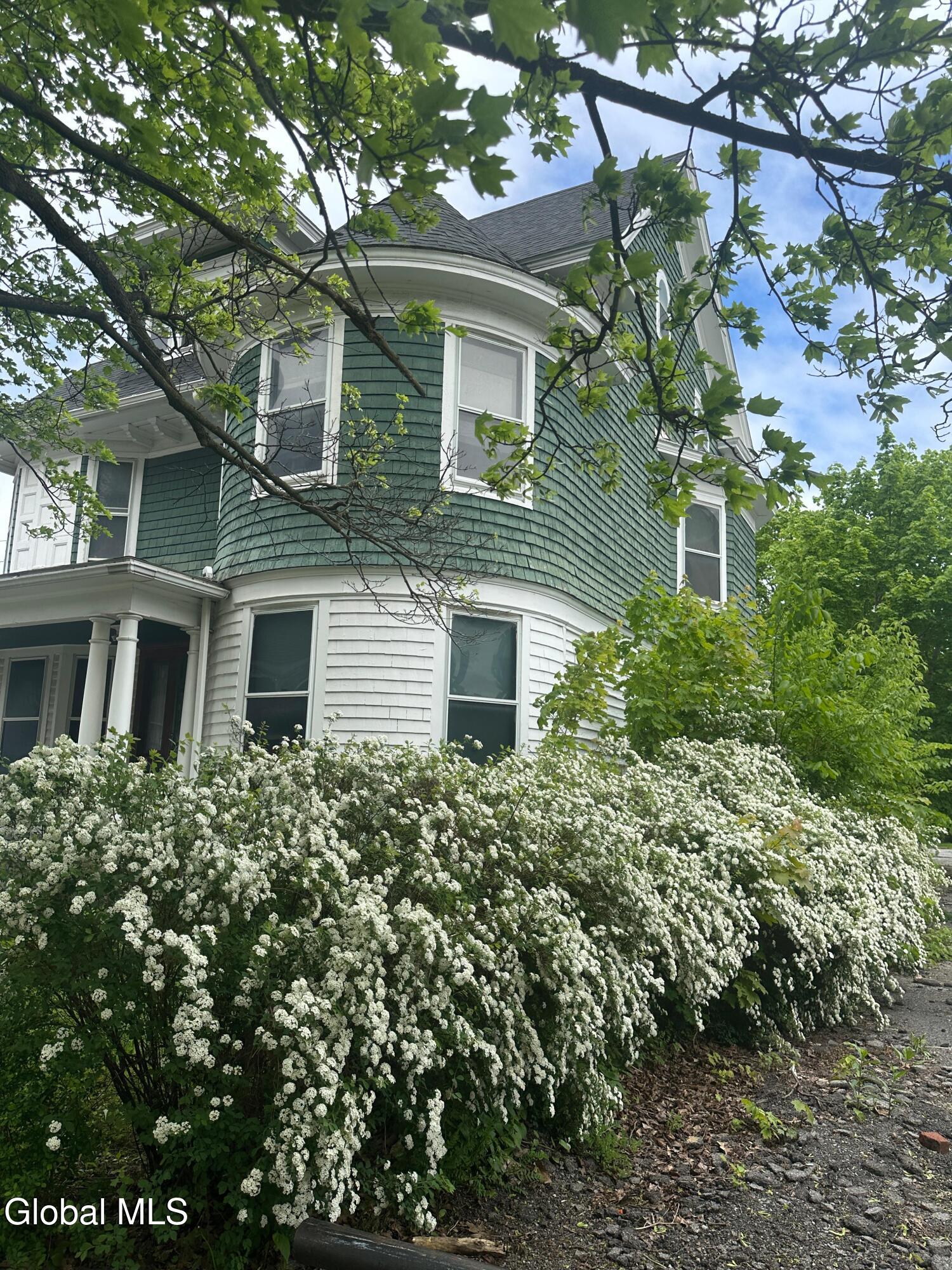 4 Watson Place Utica NY 13501
