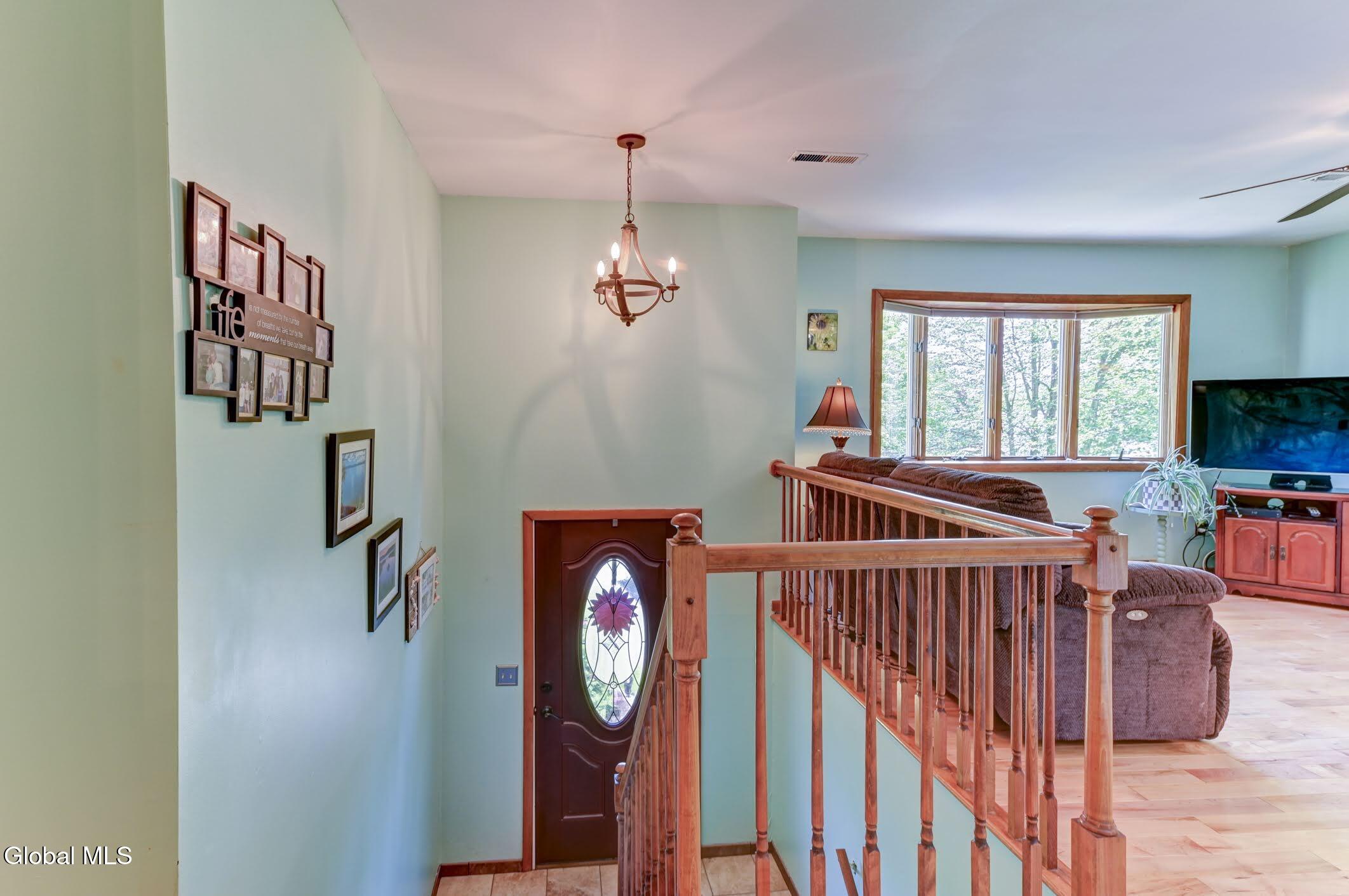 620 Michelle Way Schenectady NY 12304