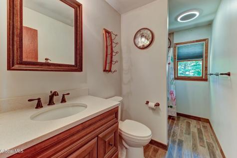 620 Michelle Way Schenectady NY 12304