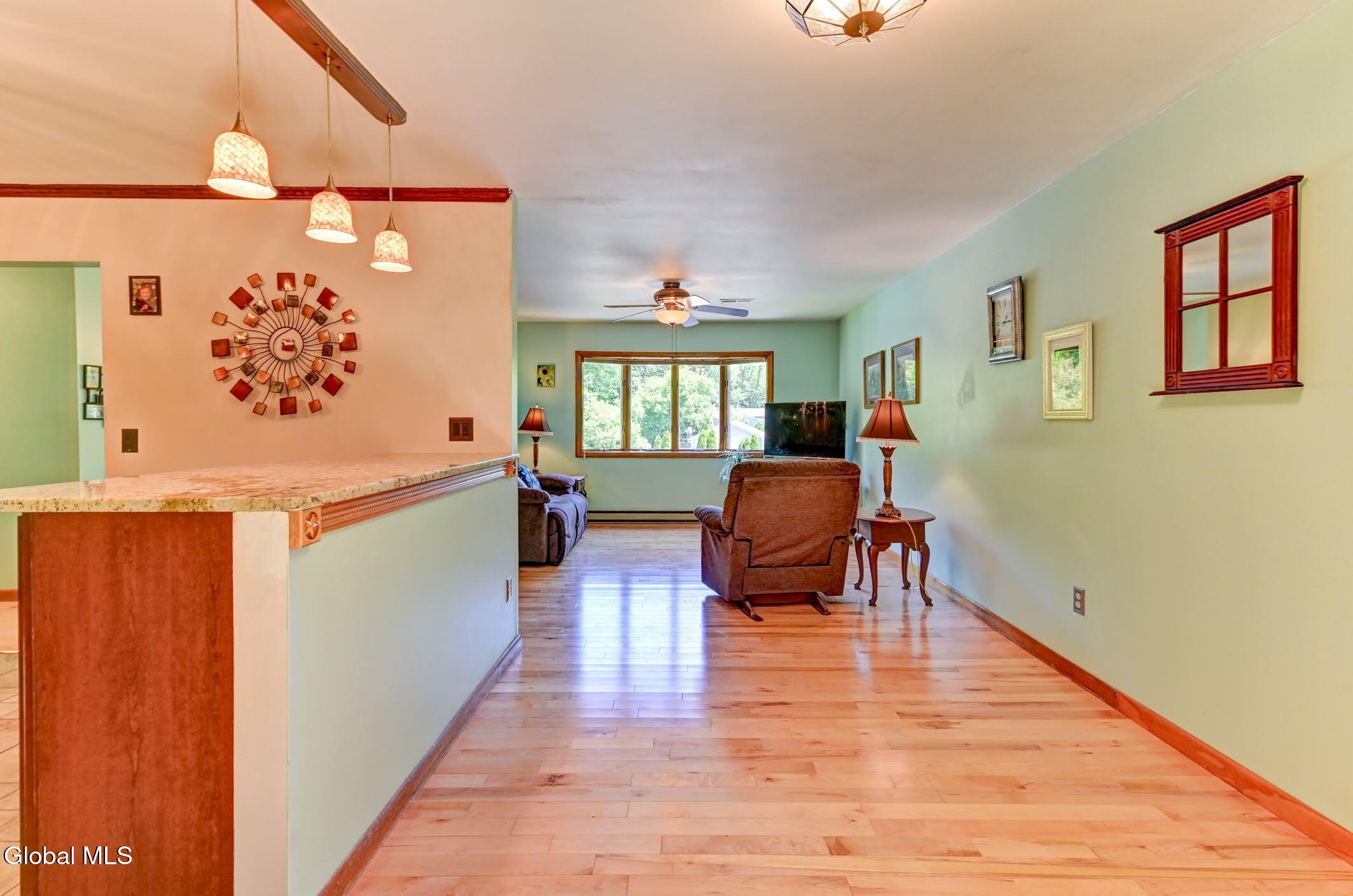620 Michelle Way Schenectady NY 12304