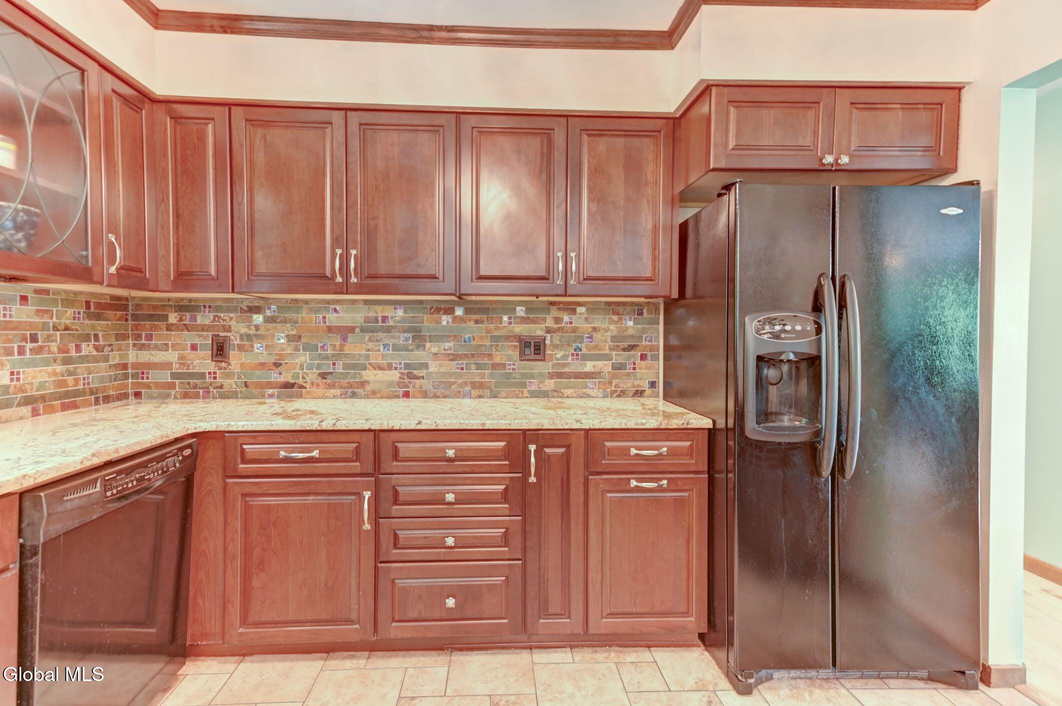 620 Michelle Way Schenectady NY 12304