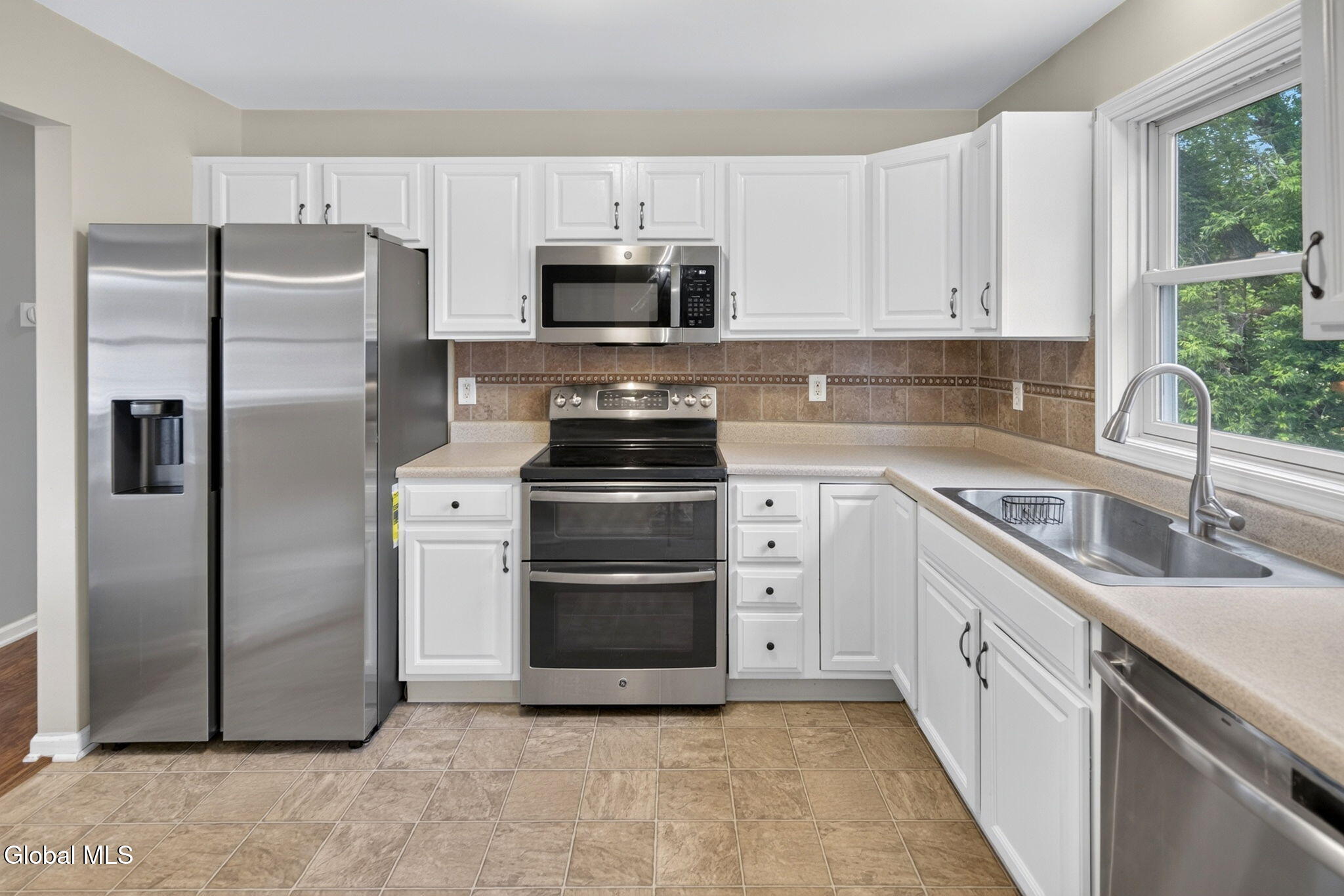 20 Delaware Avenue Rensselaer NY 12144