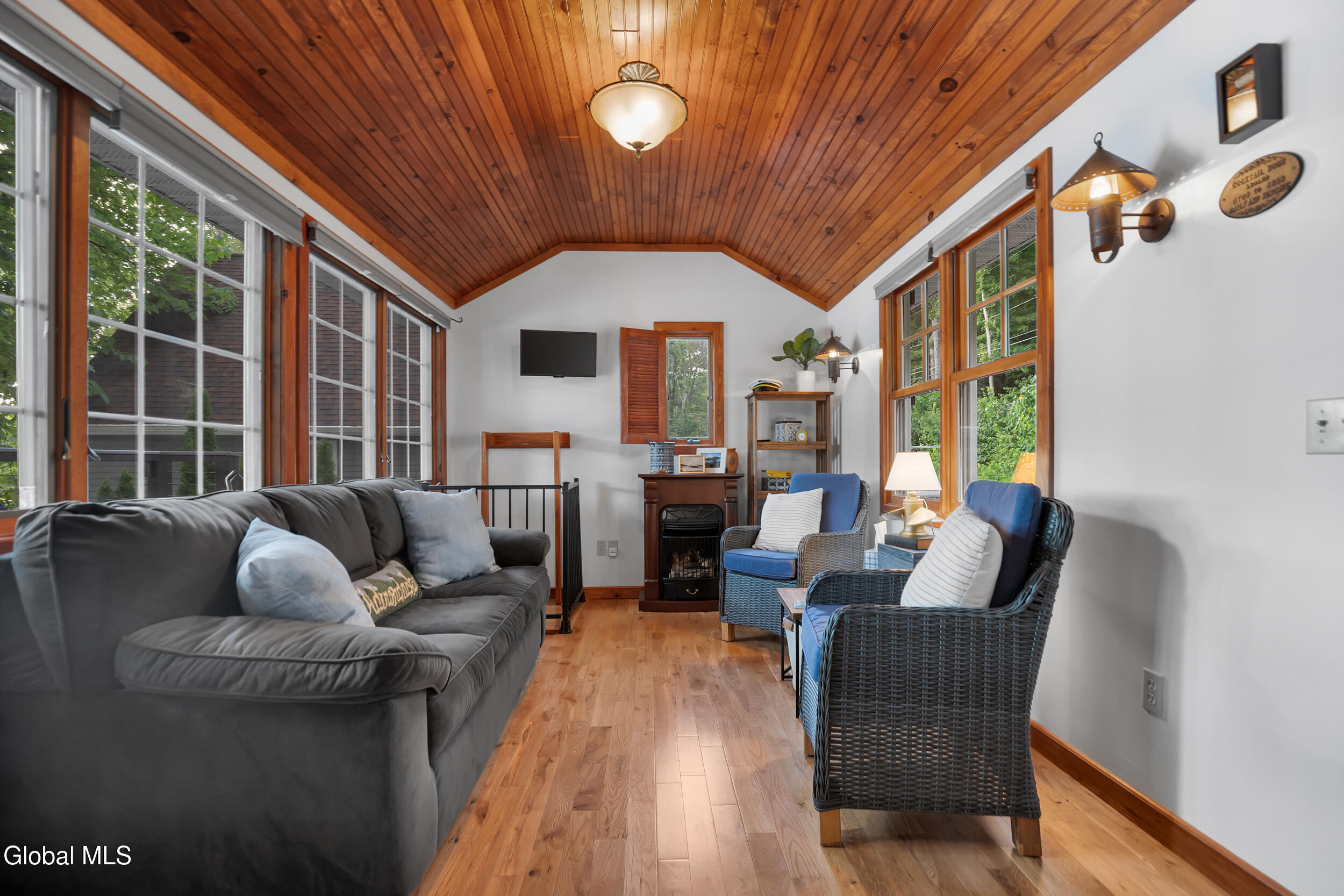 871 E River Drive Lake Luzerne NY 12846