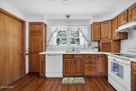 73 Saratoga Drive Glenville NY 12302