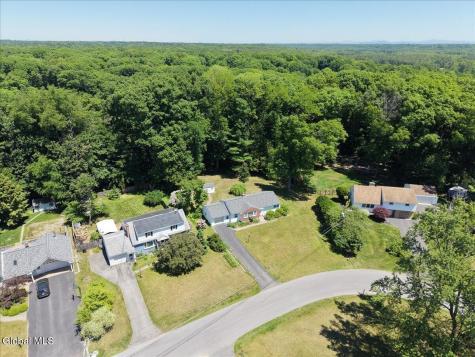 73 Saratoga Drive Glenville NY 12302