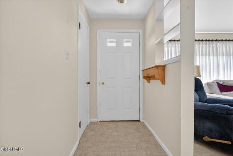 73 Saratoga Drive Glenville NY 12302