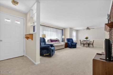 73 Saratoga Drive Glenville NY 12302