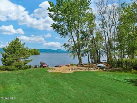672 Lakeview Road Broadalbin NY 12025