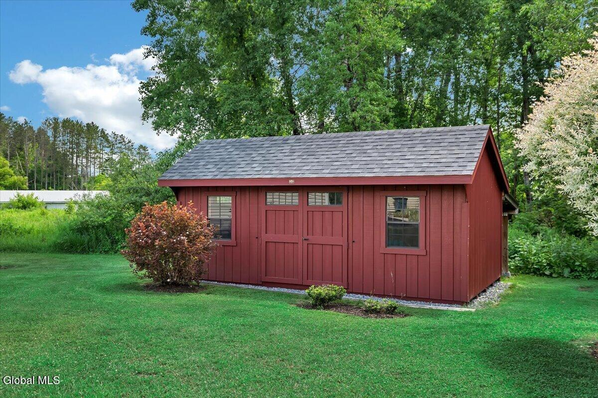 672 Lakeview Road Broadalbin NY 12025