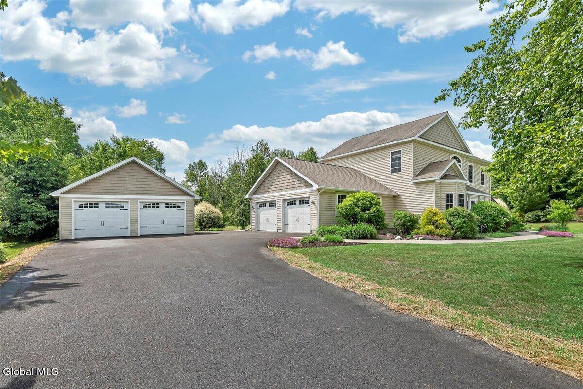 672 Lakeview Road Broadalbin NY 12025