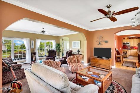 672 Lakeview Road Broadalbin NY 12025