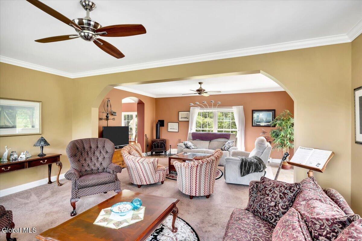 672 Lakeview Road Broadalbin NY 12025