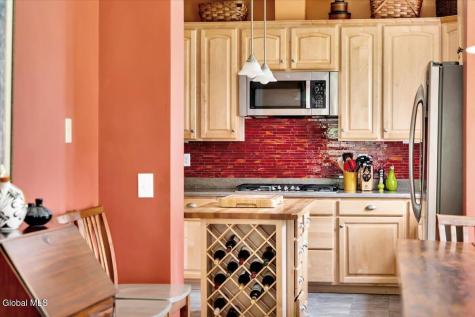 672 Lakeview Road Broadalbin NY 12025