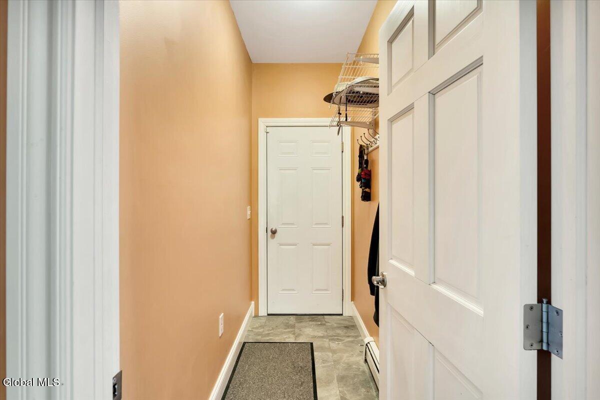 672 Lakeview Road Broadalbin NY 12025
