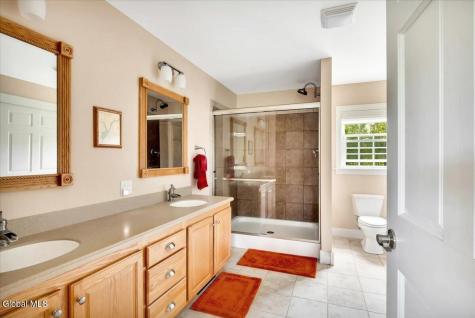 672 Lakeview Road Broadalbin NY 12025