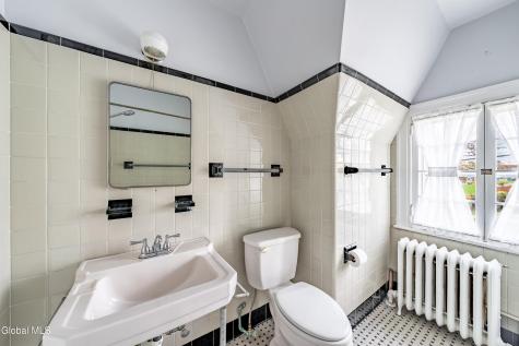 47 N Main Avenue Albany NY 12203