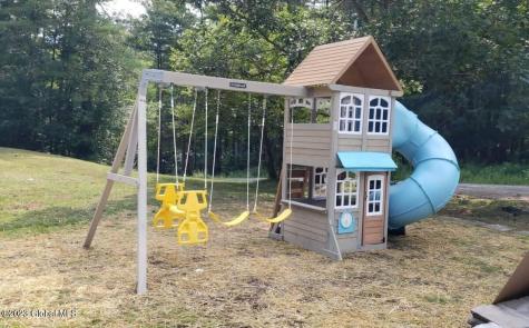 16 Moggre Road Shandaken NY 12480
