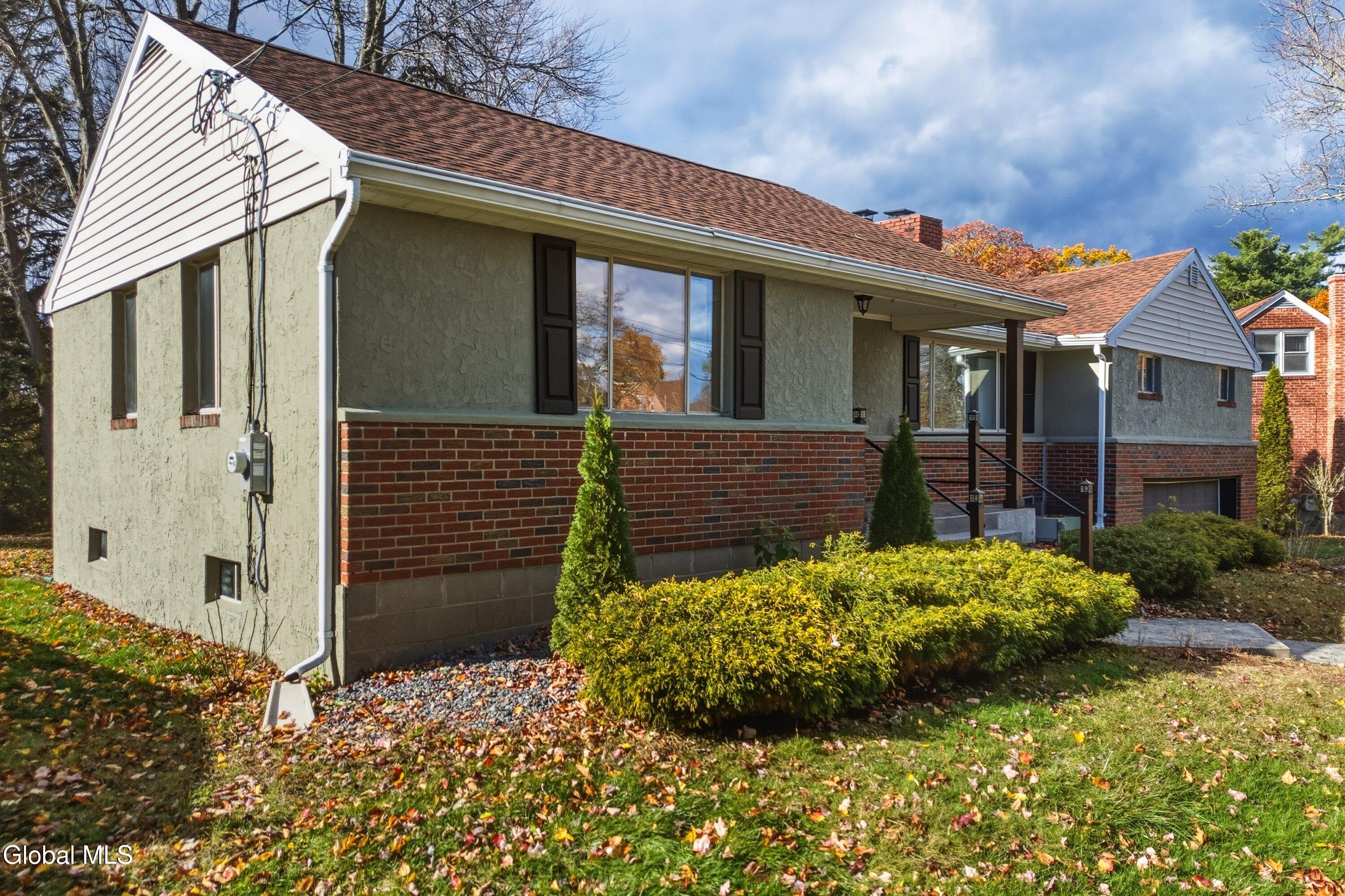 1005 Brunswick Place Schenectady NY 12303