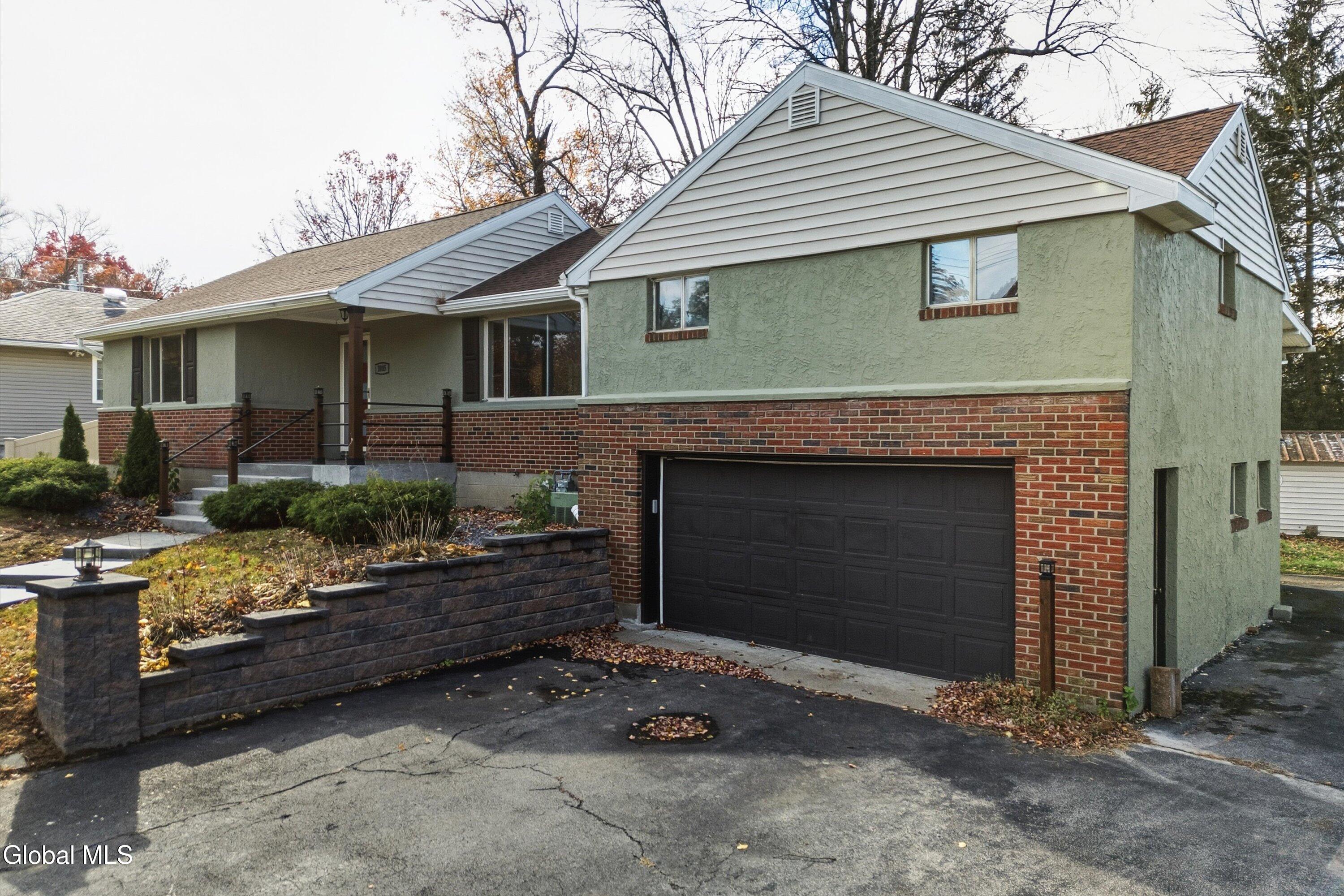 1005 Brunswick Place Schenectady NY 12303