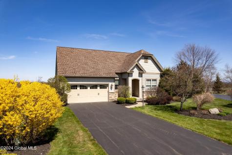 6 Meridian Court Mechanicville NY 12118