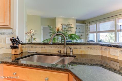 6 Meridian Court Mechanicville NY 12118