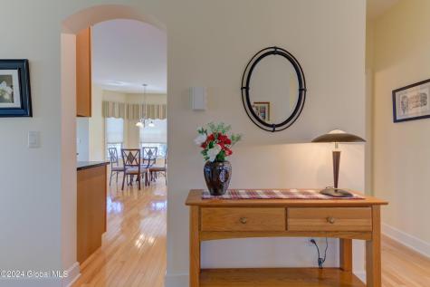 6 Meridian Court Mechanicville NY 12118