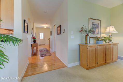 6 Meridian Court Mechanicville NY 12118