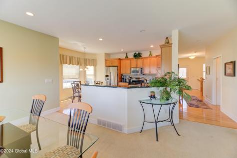 6 Meridian Court Mechanicville NY 12118